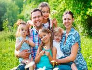 ИНФОРМАЦИЯ ДЛЯ СЕМЕЙ, В КОТОРЫХ РОДИЛСЯ ТРЕТИЙ РЕБЕНОК ИЛИ ПОСЛЕДУЮЩИЕ ДЕТИ ИНФОРМАЦИЯ ДЛЯ СЕМЕЙ, В КОТОРЫХ РОДИЛСЯ ТРЕТИЙ РЕБЕНОК ИЛИ ПОСЛЕДУЮЩИЕ ДЕТИ