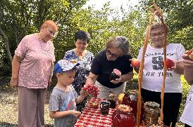 В нашем центре пахнет летом, солнцем и счастьем! В нашем центре пахнет летом, солнцем и счастьем!